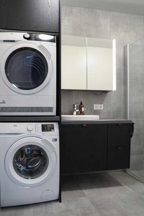 Geirþrutharhagi One Bedroom Apartment 아퀴레이리 외부 사진